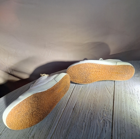 Superga Men's 9/Womens 10 1/2 White Canvas Sneakers Unisex - Picture 13 of 14